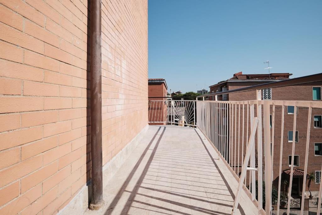 Ospedale Gemelli-Vaticano Domus Di Pace 1Bdr Rome Luaran gambar